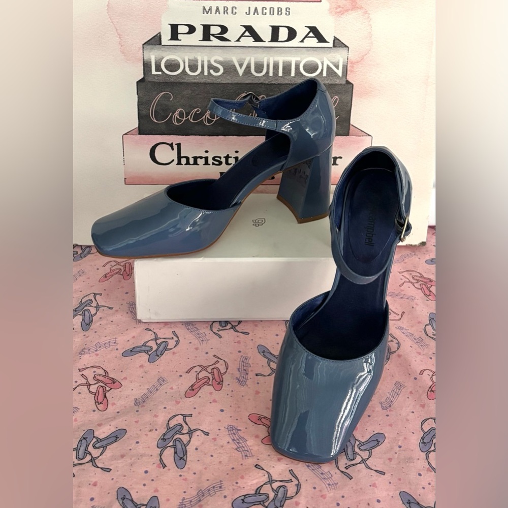 Jeffrey Campbell Brunch Pump Blue Patent Leather Block Heel Ankle Strap Size 7.5